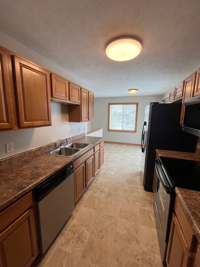 Photo - 7350 Mercy Ln-3bed/2bath Townhome