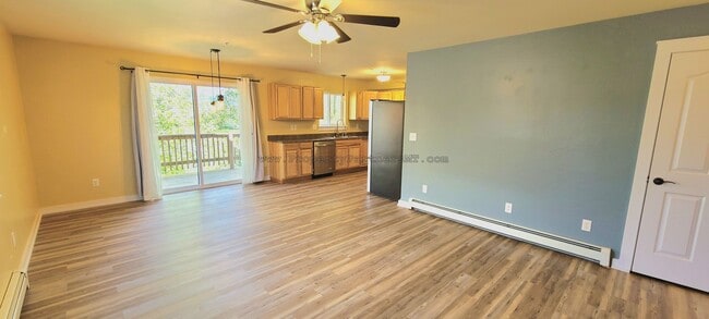*** Beautiful Condo - 3Bed 2Bath *** - *** Beautiful Condo - 3Bed 2Bath ***