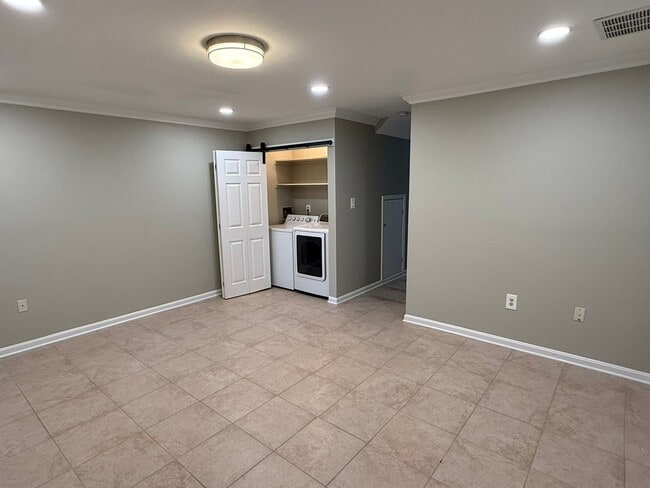 Photo - 2427 Clover Field Cir