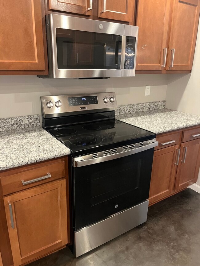 Solid Surface Stove - 1336 NE Michigan Ave