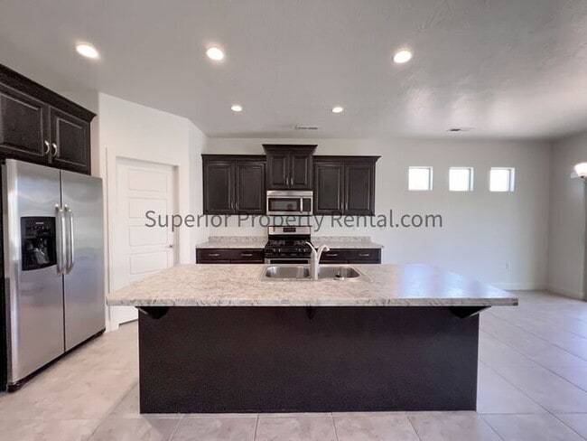 Photo - 4 bed, 2.5 bath home w/2 car garage