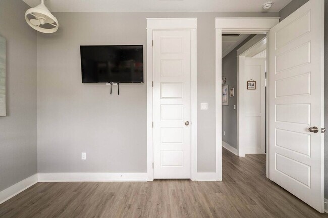 Photo - 939 Palm Ridge Dr Unit ID1223249P