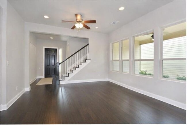 Photo - 1610 Arcilla St