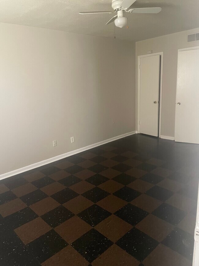 Bedroom - Faulkner Court Apartments