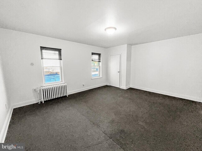 Photo - 352 N Gross St