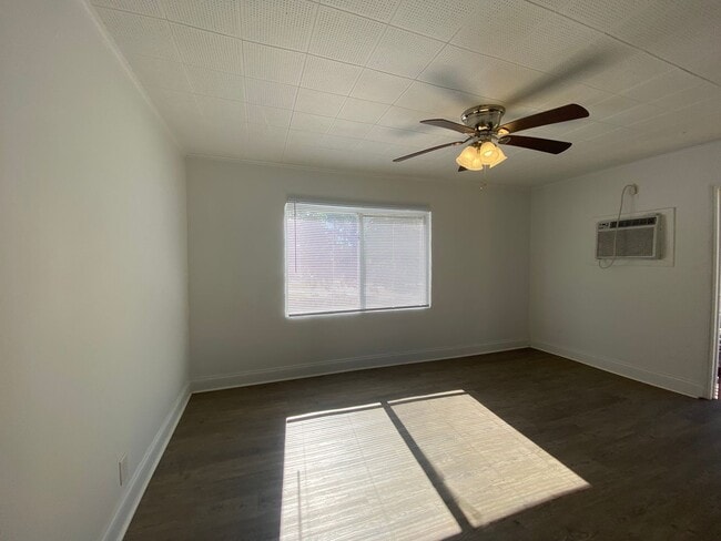 Photo - 30 N Primrose Dr