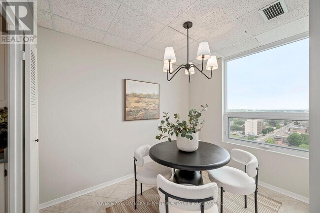 Photo - Spacious 3-Bedroom, 2-Bathroom Downtown Unit Unit 1901