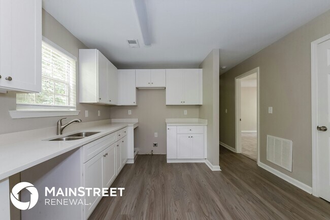 Photo - 893 Timbervale Ln