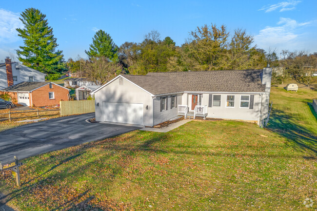 Building Photo - 342 Orchard Dr Rental