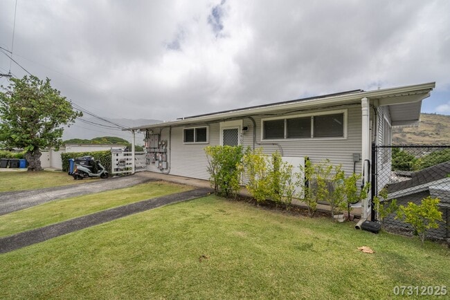 Building Photo - 3Bd 2Ba 1Pkg SFH in Manoa -$4300 Must See!!!