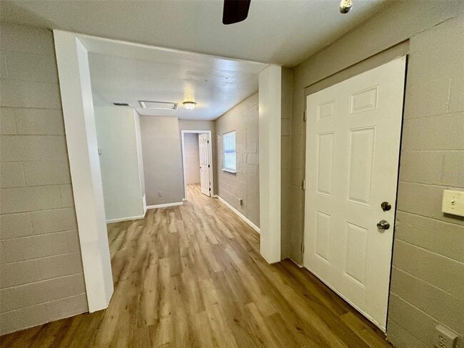 Photo - 637 NE Waldo Rd