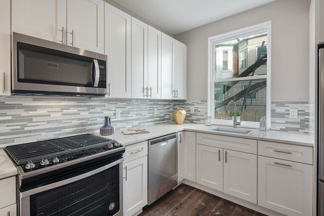 Building Photo - Brand New Luxury Apartment Brewerytown