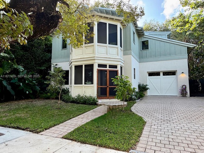 Building Photo - 2330 Overbrook St