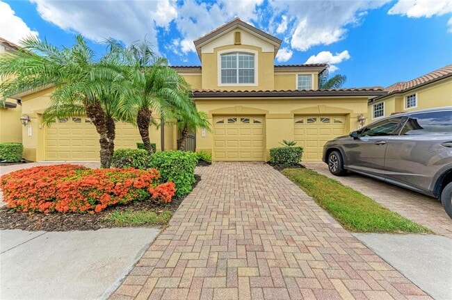 Building Photo - 8143 Miramar Way Unit 8143