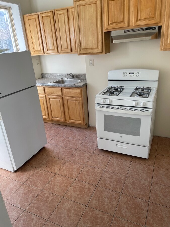 Photo - 216 Woodworth Ave