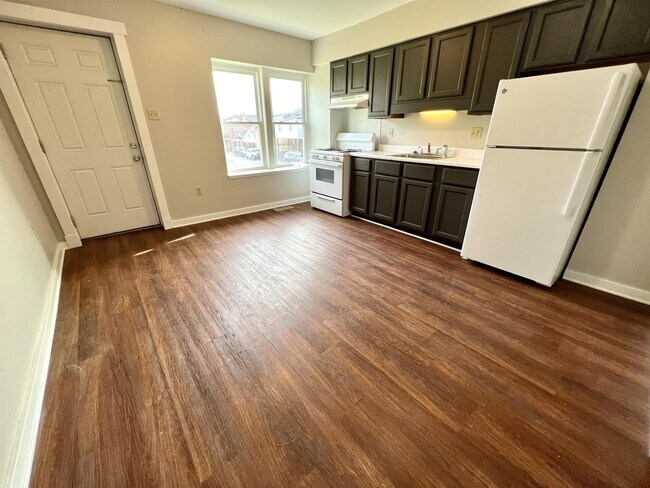 Photo - 30 4th St Unidad 30