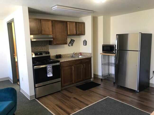 Carson Square Apartments