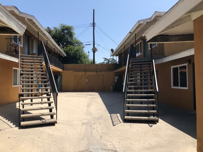 Photo - Franklin Terrace Apartments