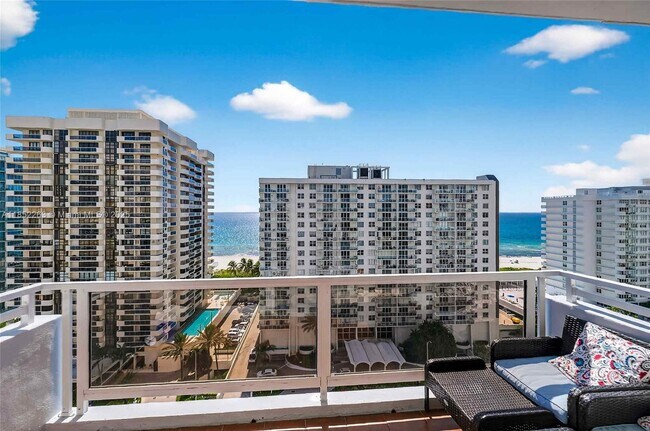 Building Photo - 5700 Collins Ave Unit 16C Rental