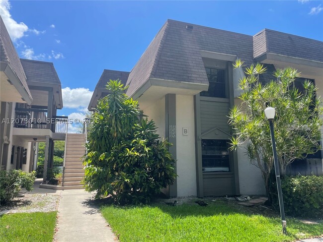3529 NW 94th Ave Unit 5B