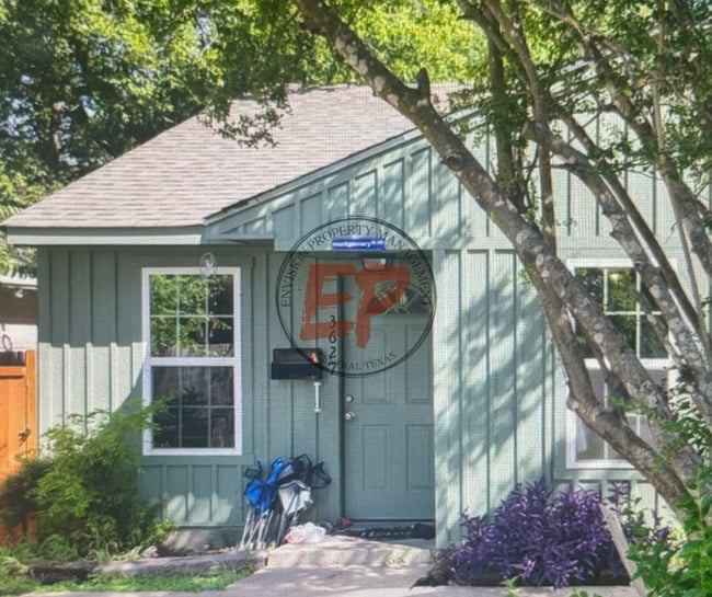 Building Photo - 3627 Colcord Ave