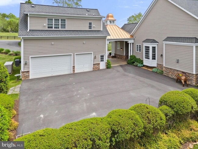 Photo - 23533 Light Horse Ct