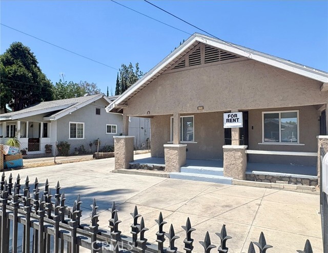 Photo - 1360 Poplar St