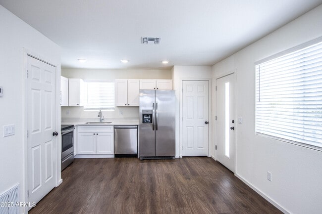 Photo - 2525 W State Ave Unit F