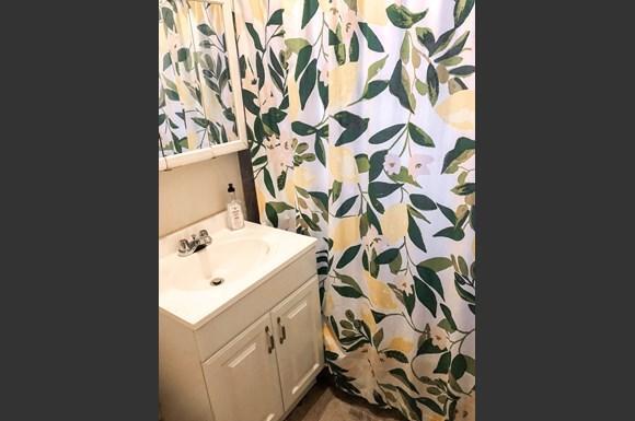 Photo - 2 bedroom in Chicago IL 60640