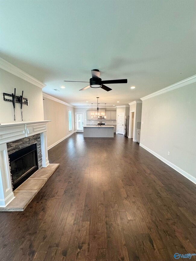Photo - 603 Hudlowe Ln