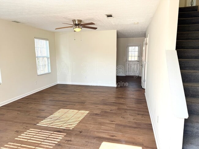 Photo - 6255 Topaz Trail