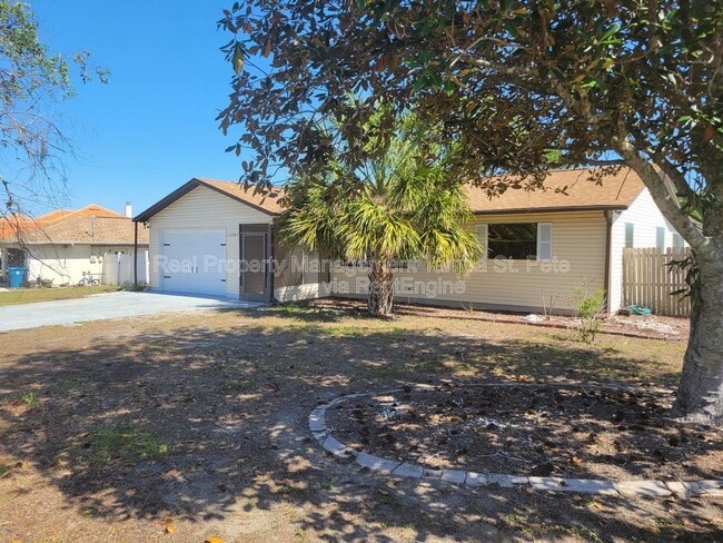 Photo - 12387 Seagate St