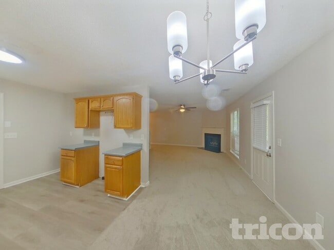 Photo - 7913 Four Oaks Ct