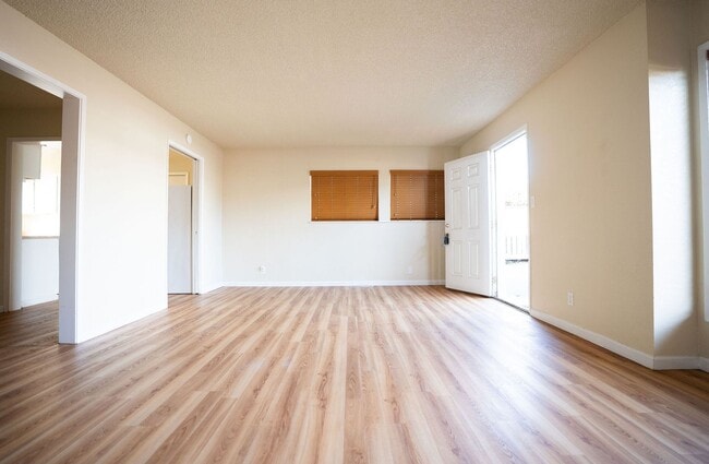Photo - 1814 B St Unit #1