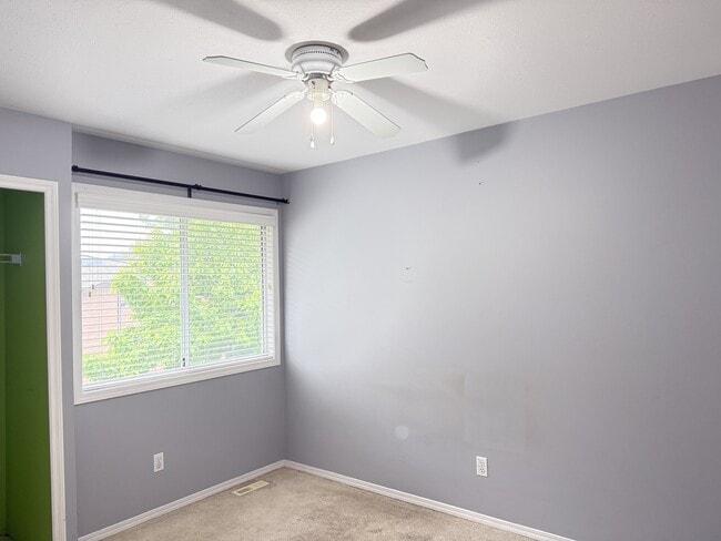 Photo - 5904 Vedder Rd