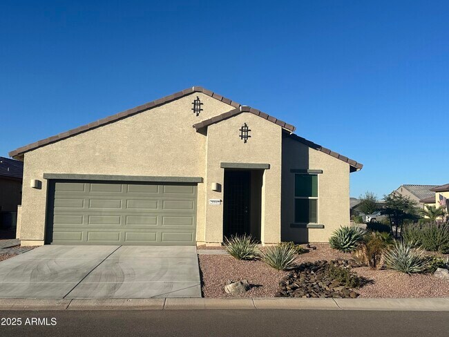 Building Photo - 20645 N Gardenia Rd Rental
