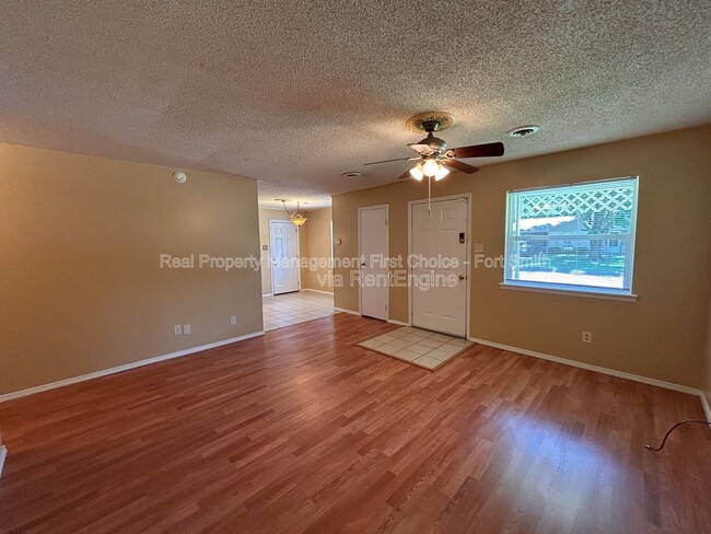 Photo - 3305 Grinnell Ave