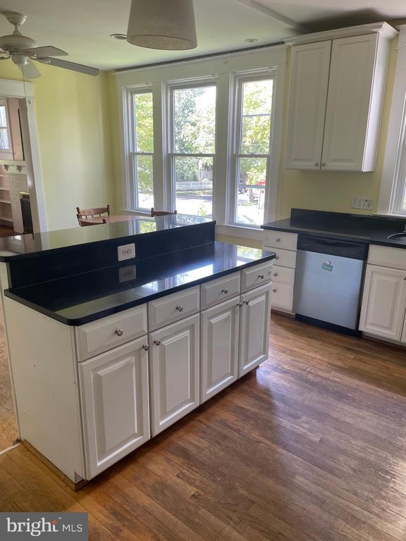 Photo - 4229 Brandywine St NW