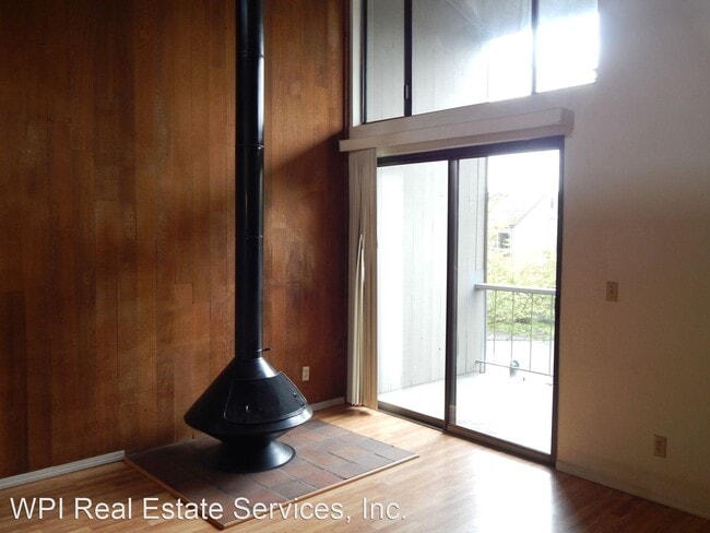 Photo - 2 br, 1.5 bath House - 6001 140th Ave NE, ...