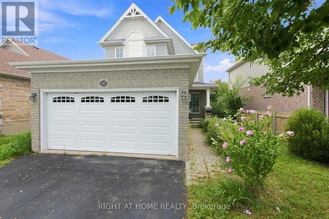 Photo - 187 Clairfields Dr E