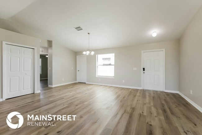 Photo - 2806 58th St W