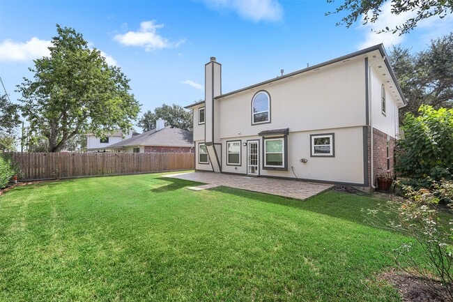 Photo - 602 Oak Briar Dr