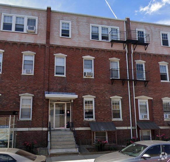 Building Photo - 164 North Beacon St Unit 2A Rental
