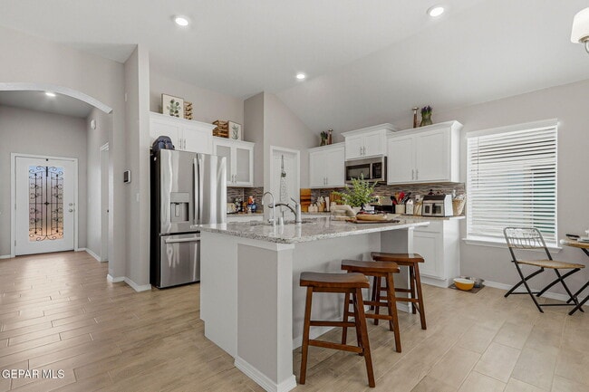 Photo - 13977 Margaret Ponce Ave