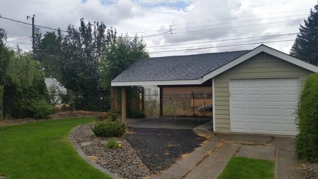 Photo - 2108 W Montgomery Ave