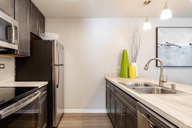1BR, 1BA - Kitchen