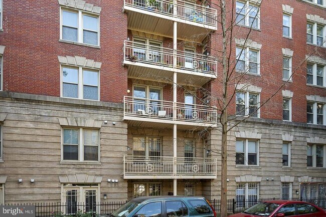 Photo - 1801 Calvert St NW