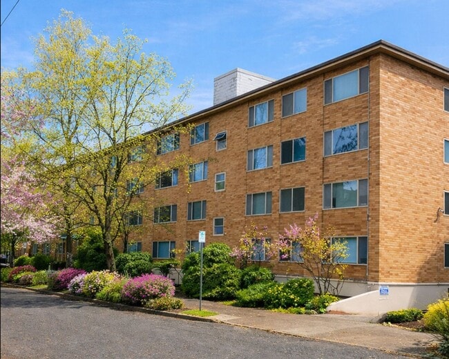 Photo - Sheffield Apts.