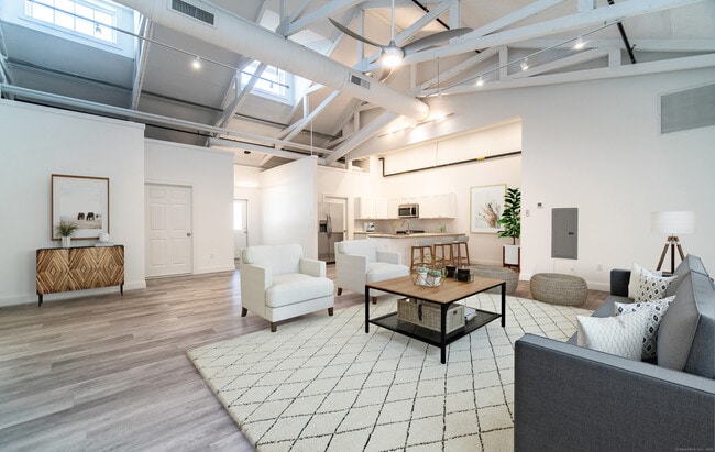 Building Photo - 1154 Poquonnock Rd Unit 3