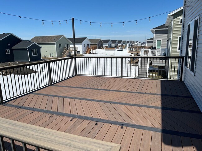 Photo - Modern Trilevel 3 bed/3 bath home-Availabl...